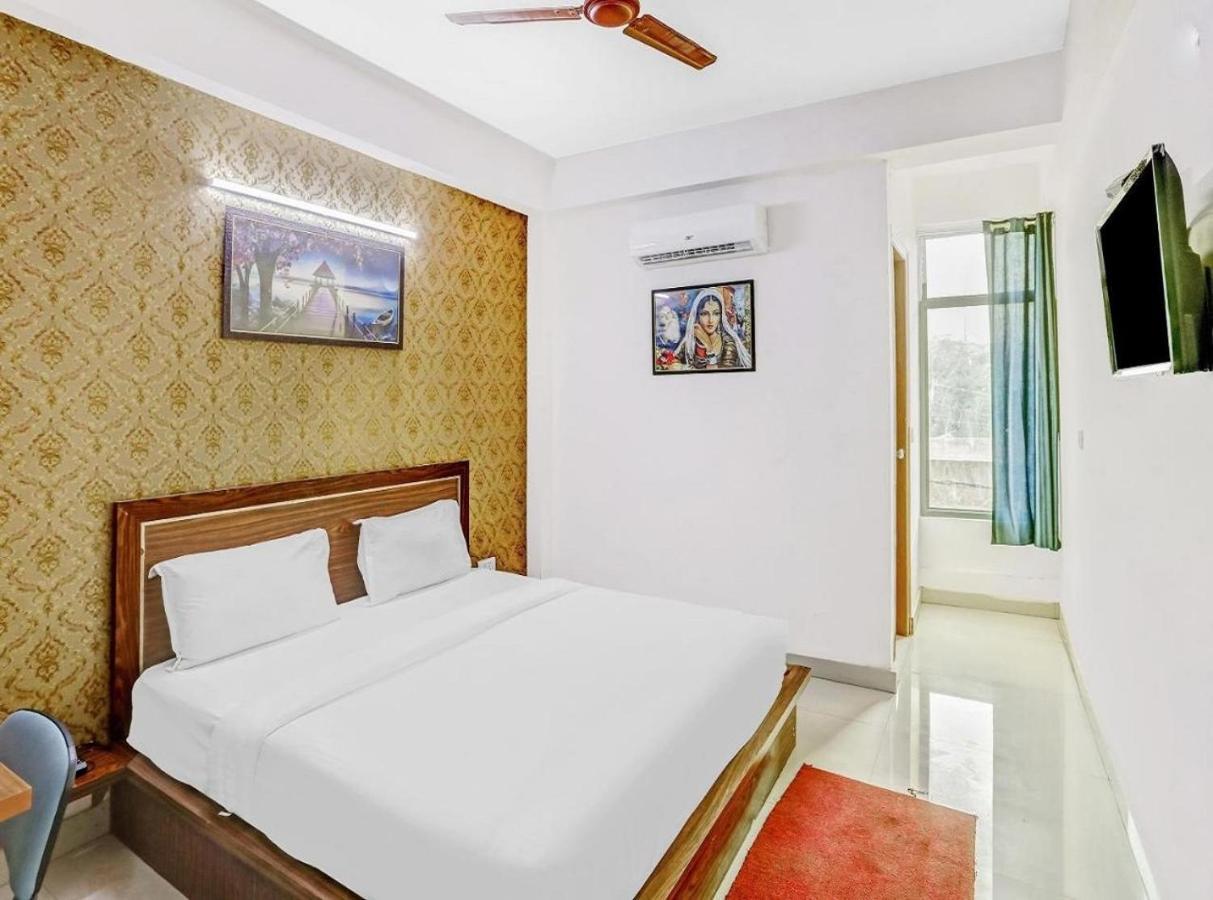 Hotel Noida Continental Zewnętrze zdjęcie