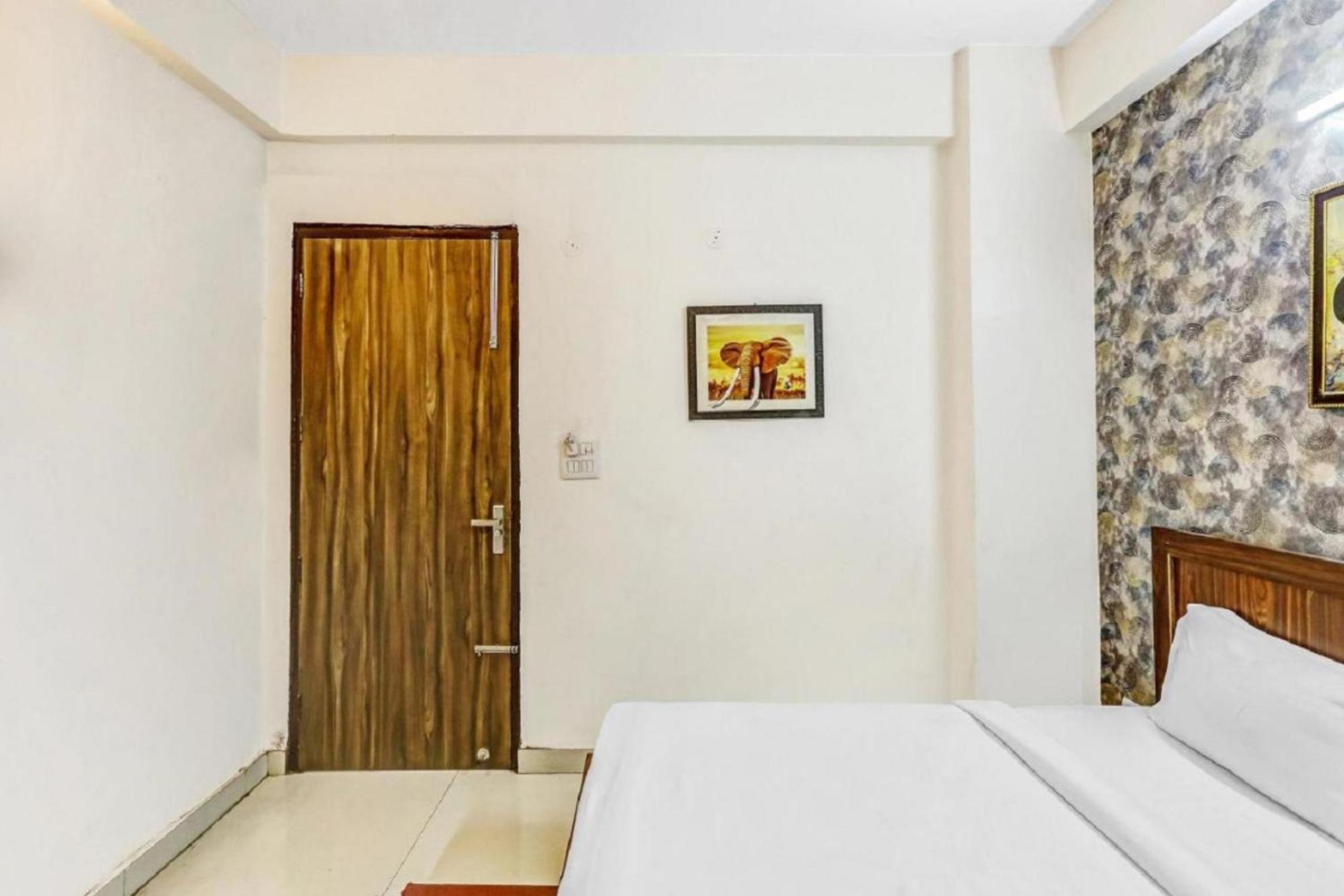 Hotel Noida Continental Zewnętrze zdjęcie