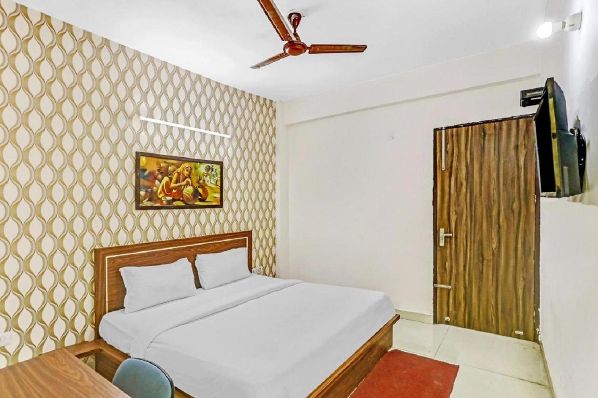 Hotel Noida Continental Zewnętrze zdjęcie